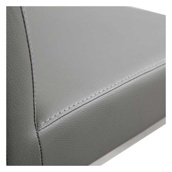 Kia - Grey and Silver - Image 4